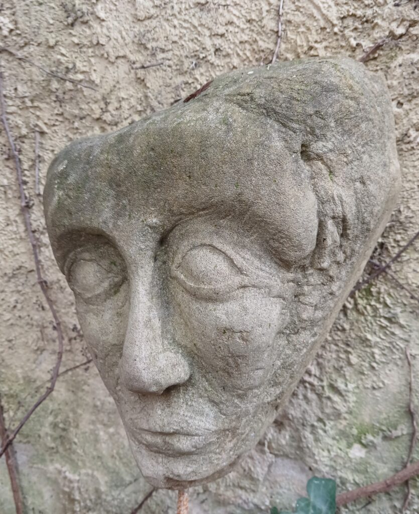 Sculpture 5 - Pierre - Nijazi HASHANI